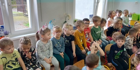 "Sówki odkrywają świat poezji z grupą 6-latków"