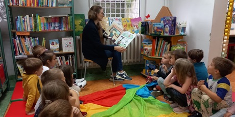 SÓWKI W BIBLIOTECE
