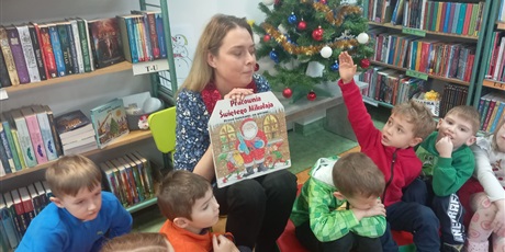 SÓWKI W BIBLIOTECE